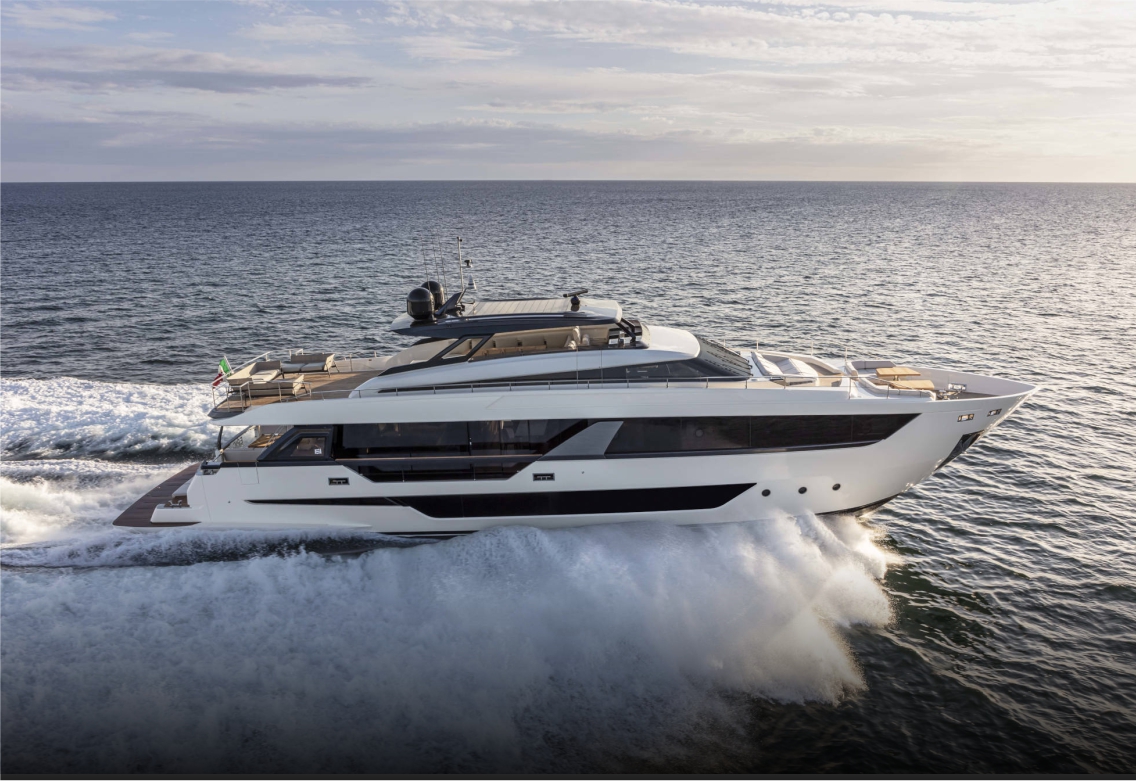 Ferreti Yacht 1000
